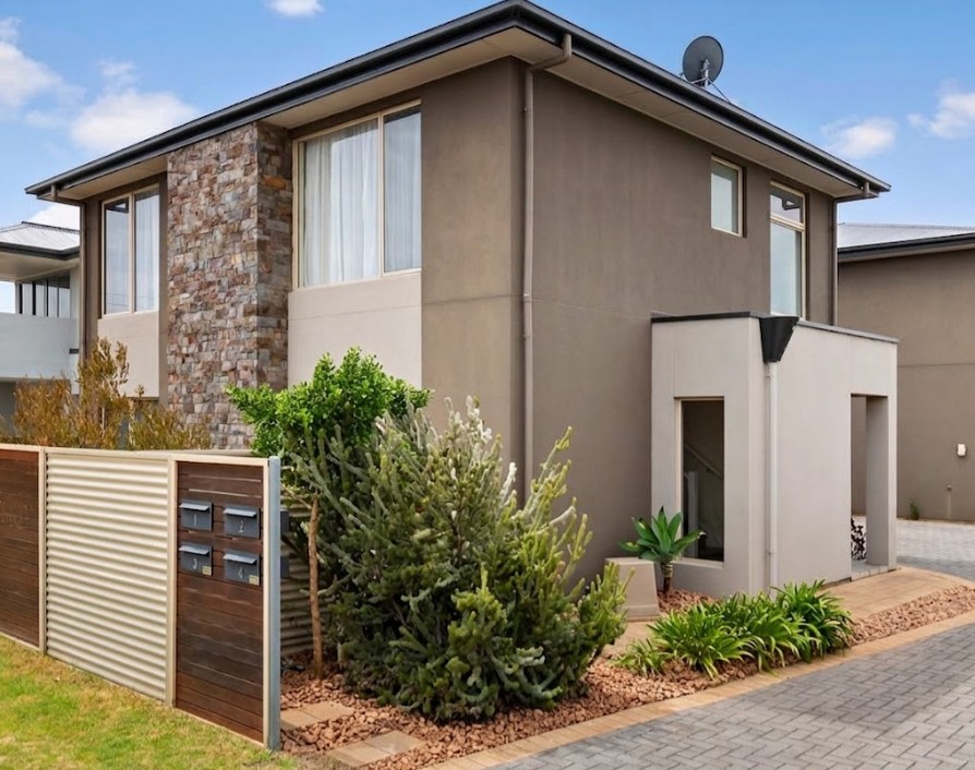 Property at 24 Taunton Parade