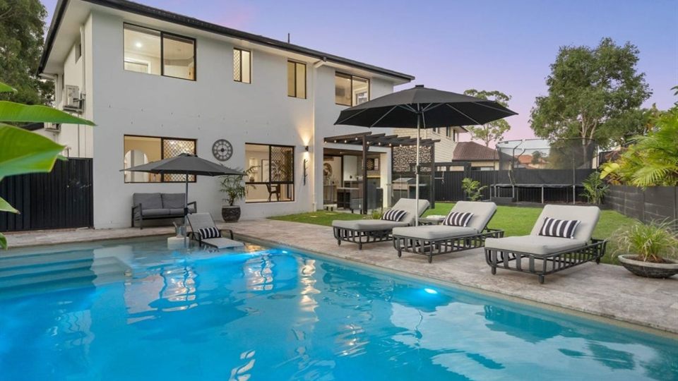 Free standing home at 88 Tiger Drive in Arundel, Queensland